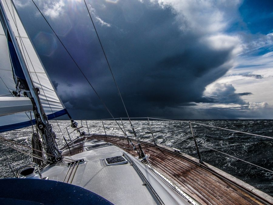 Weather Tips for Boaters To Understand Changing Weather