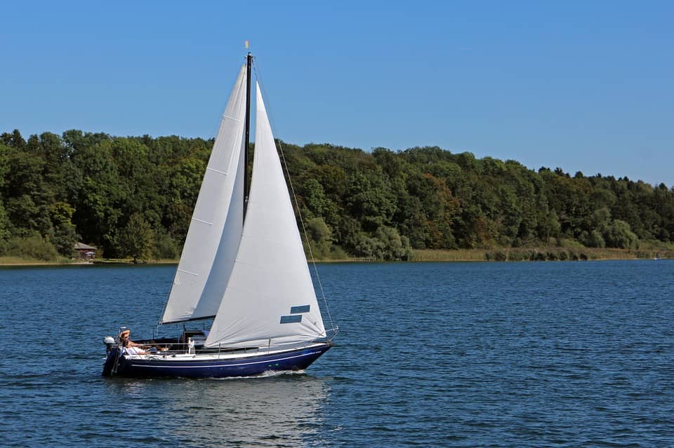 Beginner Sailing Tips