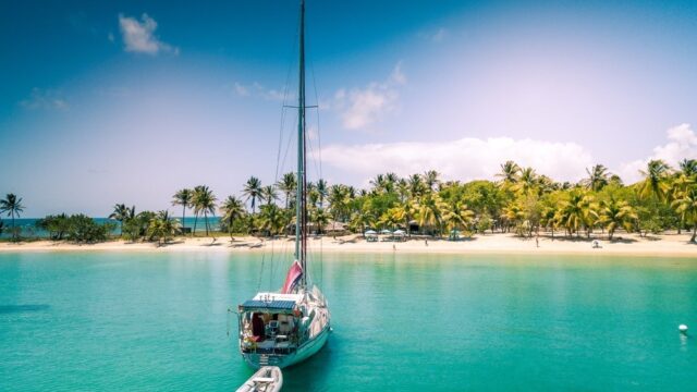 Best Sailing Destinations in Hawaii