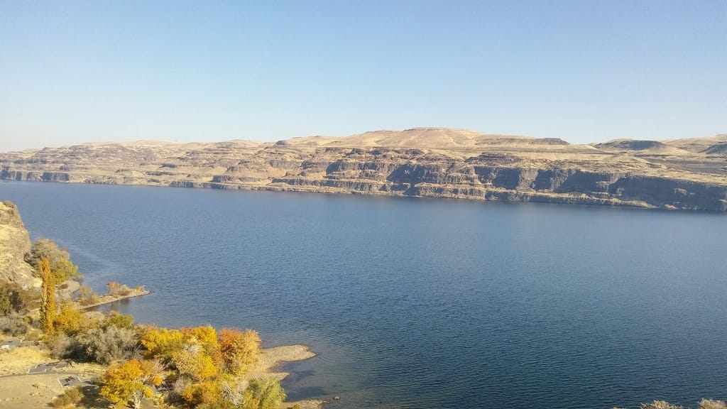 Columbia River Boating Spot