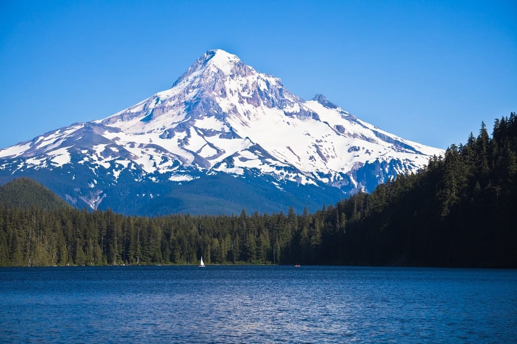 Mountain Hood Lakes Boating in Oregon