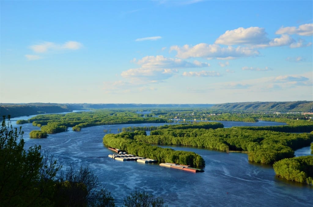 Upper Mississippi River Best Boating Location