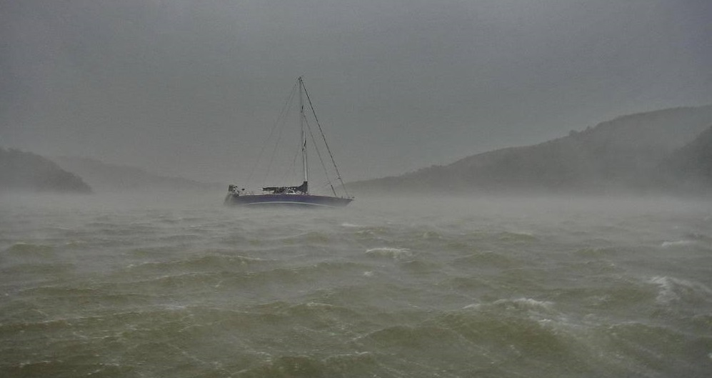 Can Sailboats Survive Hurricanes