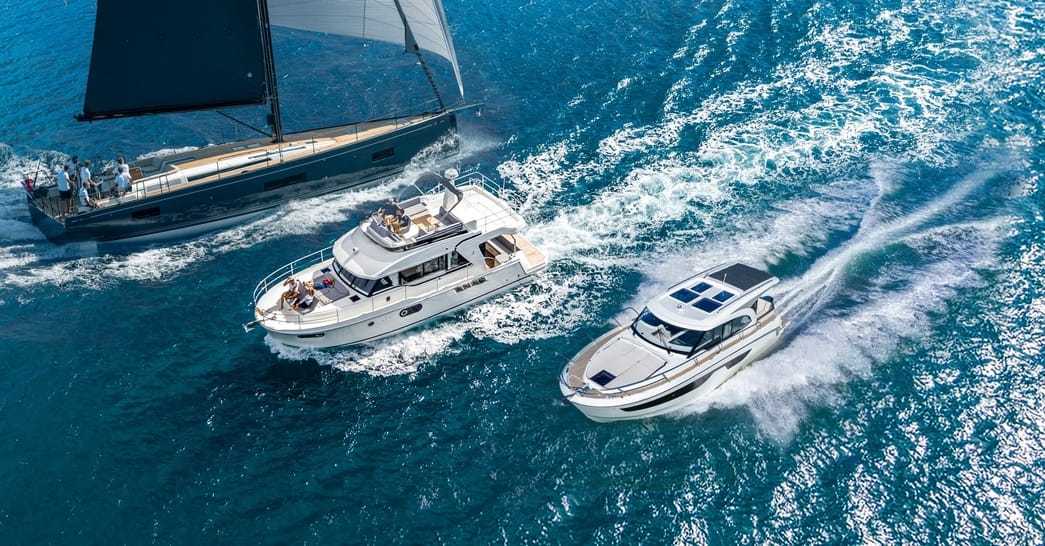 sailing yacht vs cruising yacht