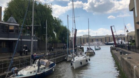 Living on a Boat in London: What you Need to Know (Best Liveaboard Marinas, Costs, etc)